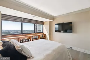 1326 Spruce St, Philadelphia, PA 19107 - Photo 22