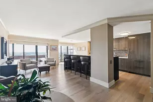 1326 Spruce St, Philadelphia, PA 19107 - Photo 2