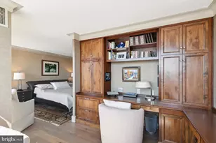 1326 Spruce St, Philadelphia, PA 19107 - Photo 32