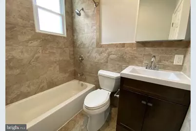 1246 S Bonsall Street, Philadelphia, PA 19146 - Photo 4