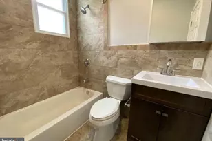 1246 S Bonsall St, Philadelphia, PA 19146 - Photo 4