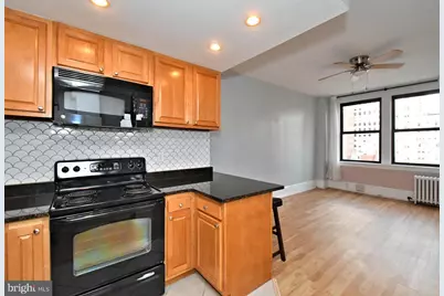 1324 Locust Street #905, Philadelphia, PA 19107 - Photo 24