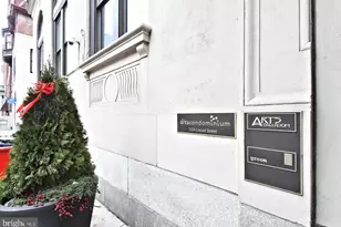 1324 Locust St, Philadelphia, PA 19107 - Photo 10