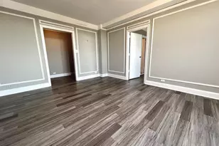 2031 Locust St, Philadelphia, PA 19103 - Photo 4