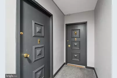 220 W Rittenhouse Square #8B, Philadelphia, PA 19103 - Photo 8