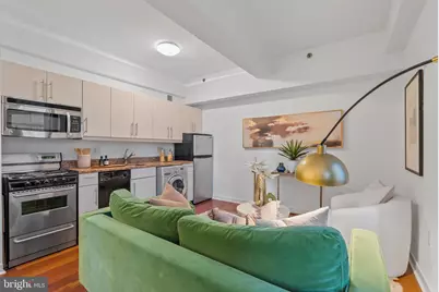 219 S 18th Street #404, Philadelphia, PA 19103 - Photo 8