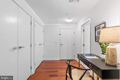 219 S 18th Street #404, Philadelphia, PA 19103 - Photo 2