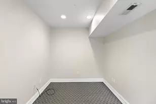 619 S 42nd St, Philadelphia, PA 19104 - Photo 24