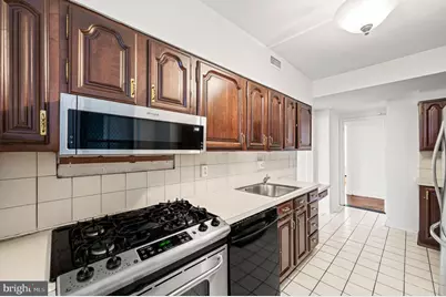 1901 Walnut Street #17F, Philadelphia, PA 19103 - Photo 10