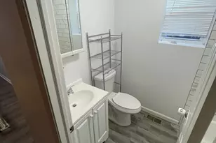 2042 Dennie St, Philadelphia, PA 19140 - Photo 16