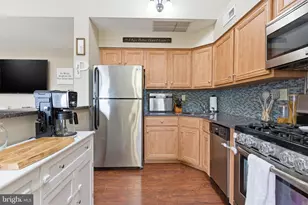 9496 Convent Ln, Philadelphia, PA 19114 - Photo 8