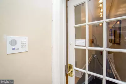 313 S 16th Street, Philadelphia, PA 19102 - Photo 8