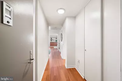 604 S Washington Square #2606, Philadelphia, PA 19106 - Photo 2