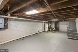 2012 Newcomb St, Philadelphia, PA 19140 - Photo 20