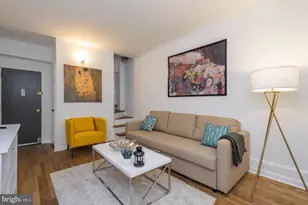 1413 Lombard St, Philadelphia, PA 19146 - Photo 2