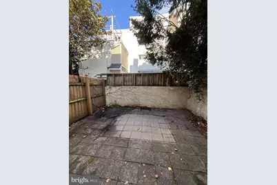 1613 Lombard Street, Philadelphia, PA 19146 - Photo 2