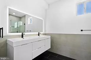 516 Pierce St, Philadelphia, PA 19148 - Photo 20