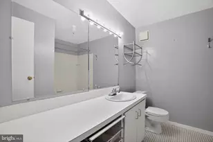 408 Vine St, Philadelphia, PA 19106 - Photo 18