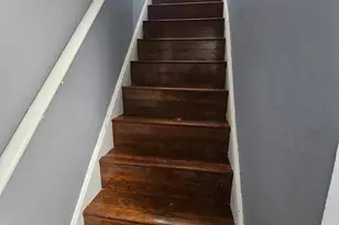 249 E Sharpnack St, Philadelphia, PA 19119 - Photo 16