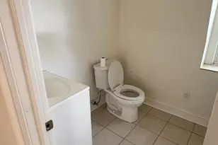 6517 N 6th St, Philadelphia, PA 19126 - Photo 2