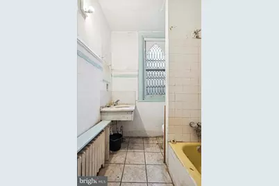 2039 Spruce Street, Philadelphia, PA 19103 - Photo 18