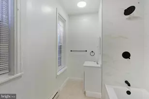 2251 N Lambert St, Philadelphia, PA 19132 - Photo 8