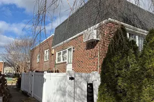 8512 Frontenac St, Philadelphia, PA 19152 - Photo 2