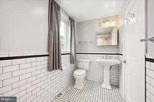 910 Fitzwater St, Philadelphia, PA 19147 - Photo 12