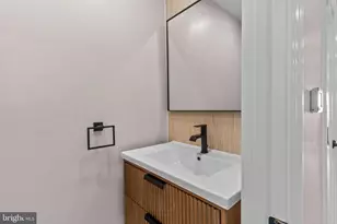 925 S 18th St, Philadelphia, PA 19146 - Photo 32