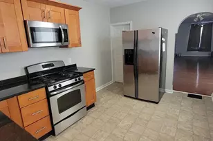 2643 Emerald St, Philadelphia, PA 19125 - Photo 8