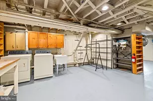 201 Delancey St, Philadelphia, PA 19106 - Photo 40