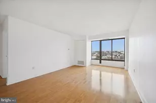 2001 Hamilton St, Philadelphia, PA 19130 - Photo 10