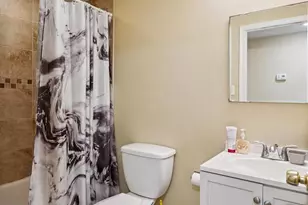 1611 N 17th St, Philadelphia, PA 19121 - Photo 18