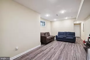 1611 N 17th St, Philadelphia, PA 19121 - Photo 4