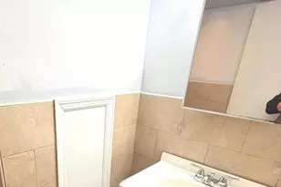 6631 Erdrick St, Philadelphia, PA 19135 - Photo 4