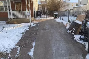 1247 Cambridge Ct, Philadelphia, PA 19123 - Photo 2