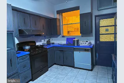 2215 S 9th Street, Philadelphia, PA 19148 - Photo 2