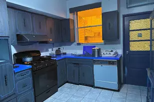 2215 S 9th St, Philadelphia, PA 19148 - Photo 2