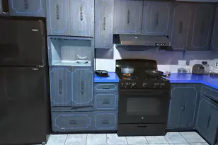 2215 S 9th St, Philadelphia, PA 19148 - Photo 1