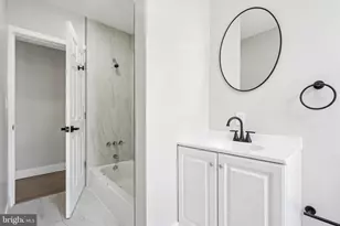 5518 Chew Ave, Philadelphia, PA 19138 - Photo 14