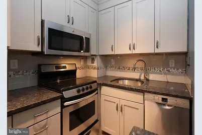 118 S 21st Street #1308, Philadelphia, PA 19103 - Photo 4