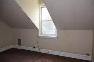 6386 Sherwood Rd, Philadelphia, PA 19151 - Photo 14