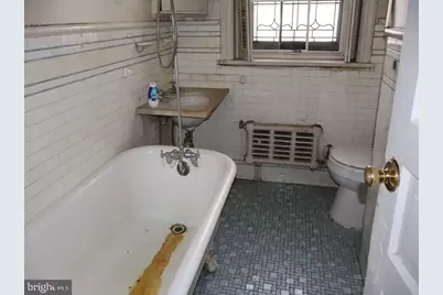 6386 Sherwood Road, Philadelphia, PA 19151 - Photo 16