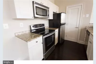 201-8 N 8th Street #703, Philadelphia, PA 19106 - Photo 6