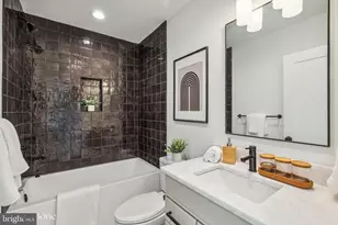 952 N 6th St, Philadelphia, PA 19123 - Photo 40