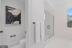 635 7th Street N, Philadelphia, PA 19123 - Photo 14