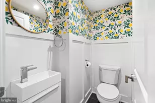 1649 E Eyre St, Philadelphia, PA 19125 - Photo 12