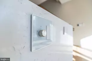 250 Gate St, Philadelphia, PA 19128 - Photo 32