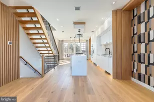 250 Gate St, Philadelphia, PA 19128 - Photo 12