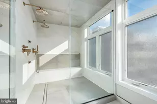 250 Gate St, Philadelphia, PA 19128 - Photo 54